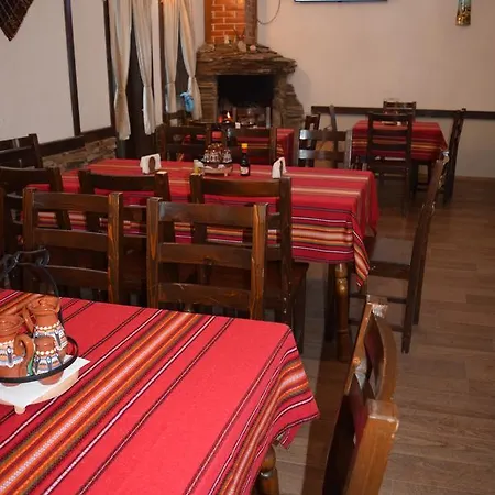 Старата Къща 酒店 *