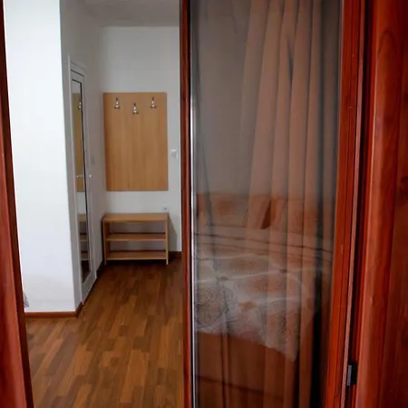 Старата Къща *